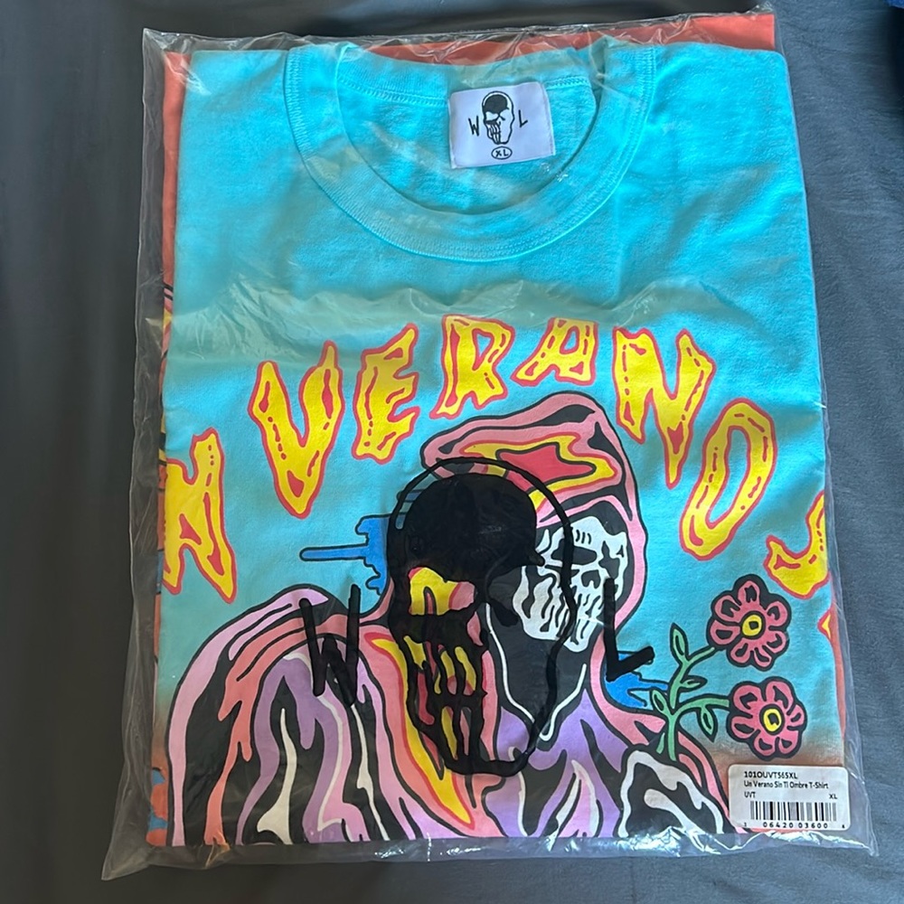 Warren Lotas  Bad Bunny Un Verano Sin Ti Ombre T-shirt XL